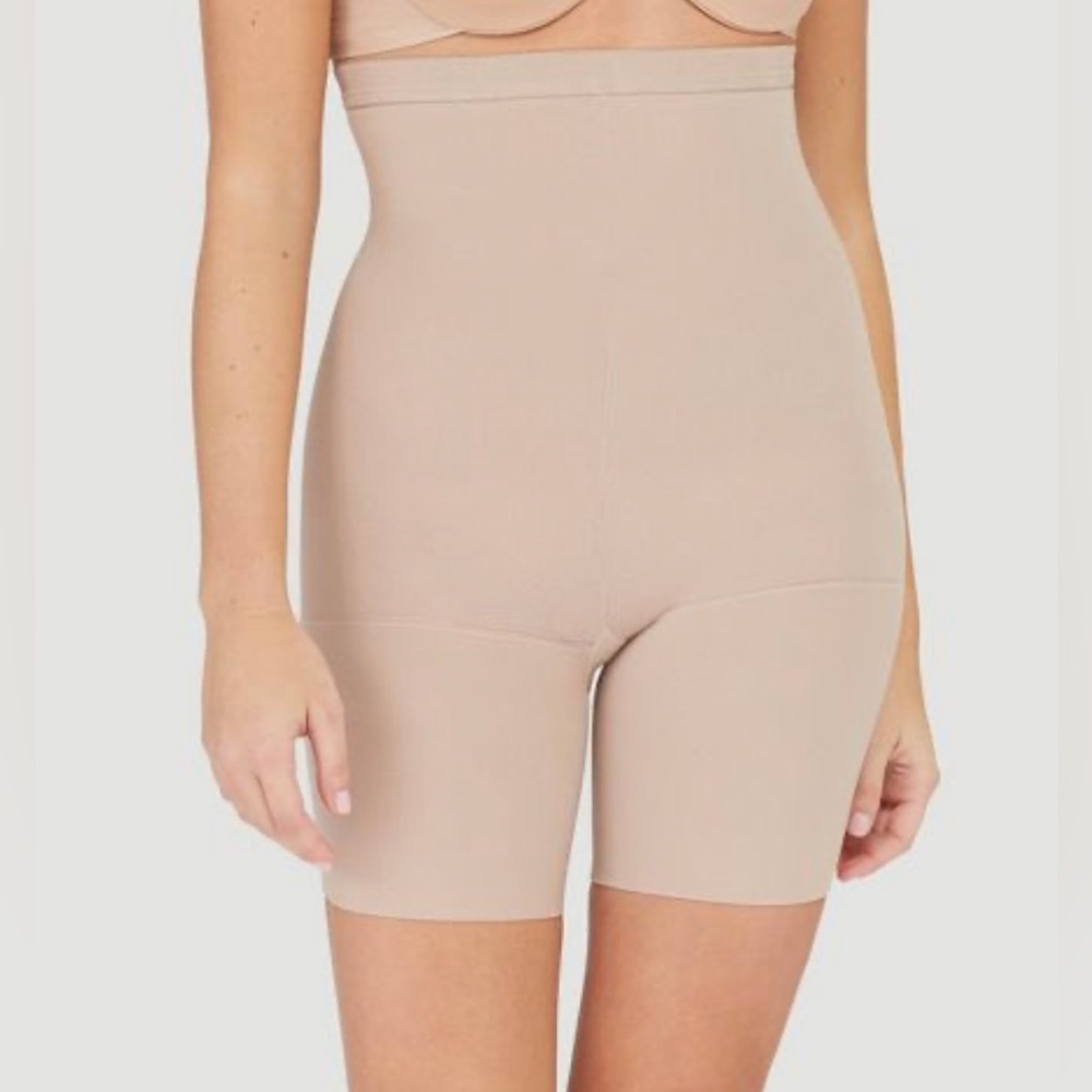 Assets by Sara Blakely hi-waist Mid-Thigh Shaper nude  size 3 NWT